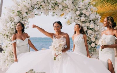 Cómo decorar un altar de flores para un evento de bodas